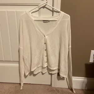 Women’s Urban Outfitters white sweater size large